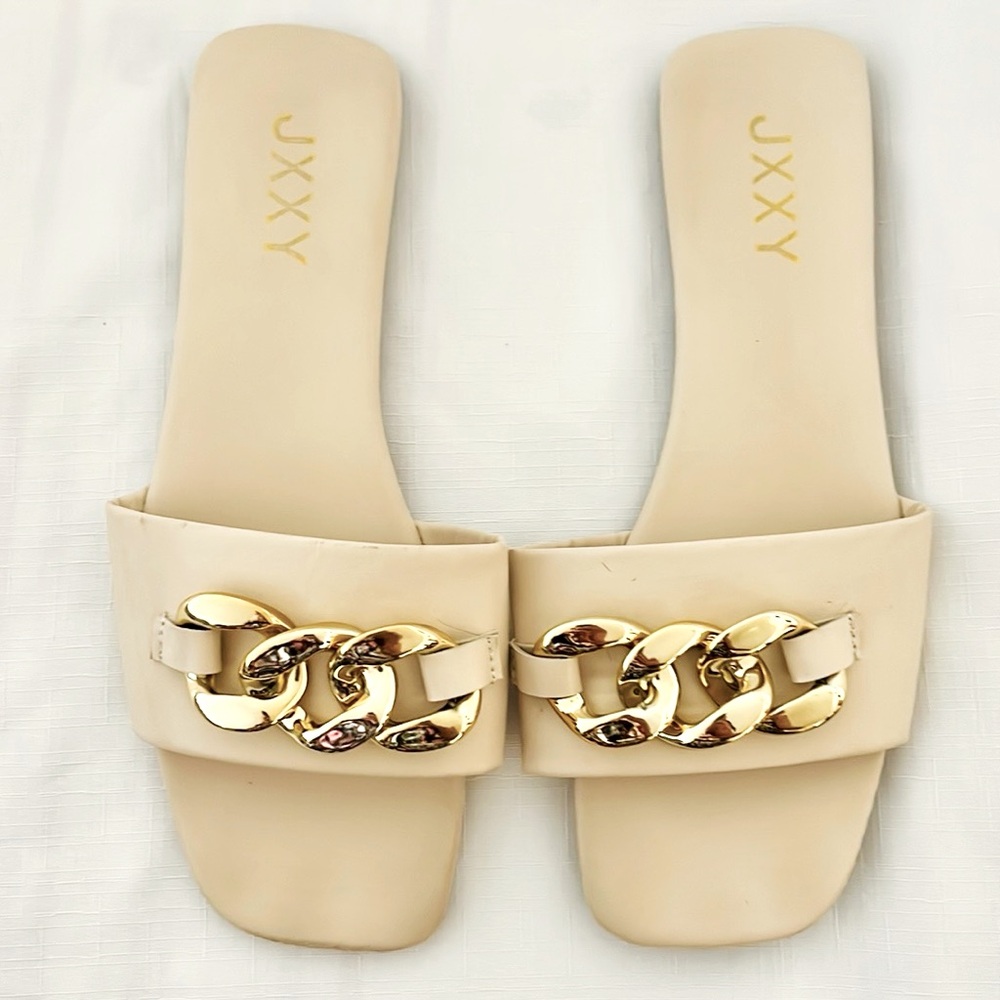 JXXY~Cream Slides with Gold Chain